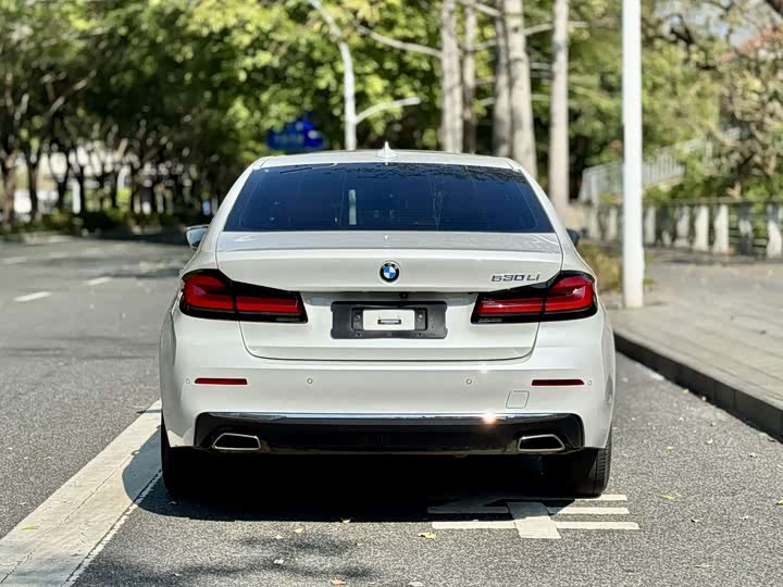 Фото 4 - BMW 5 Series