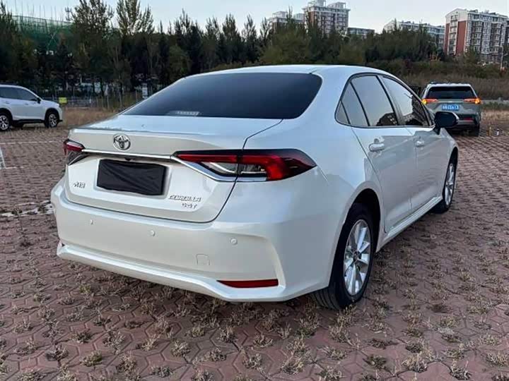 Фото 6 - Toyota Corolla