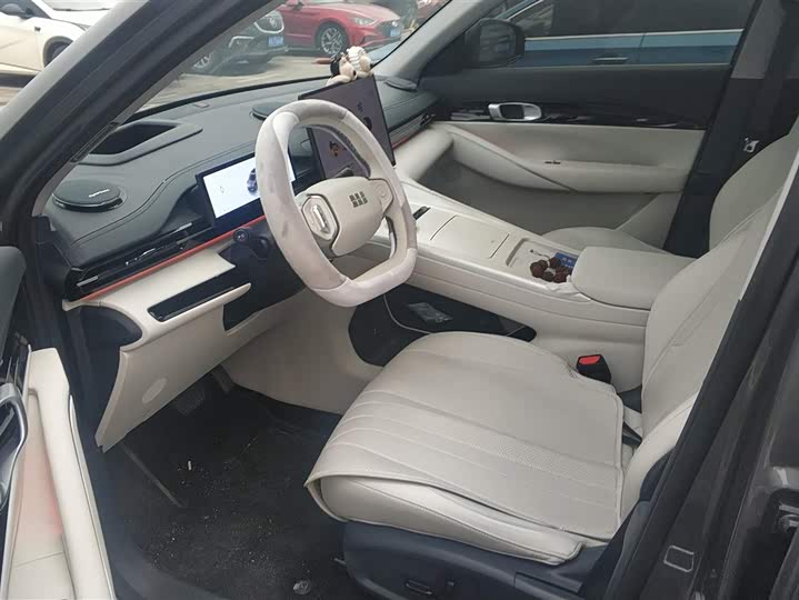 Фото 9 - Geely Galaxy E5