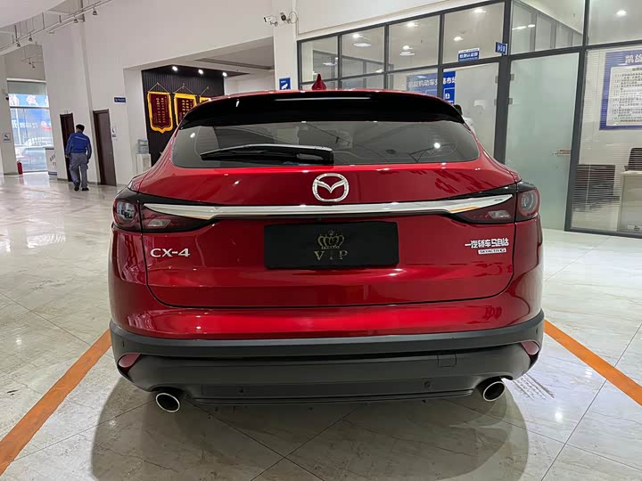 Фото 5 - Mazda CX-4