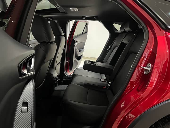 Фото 9 - Mazda CX-4