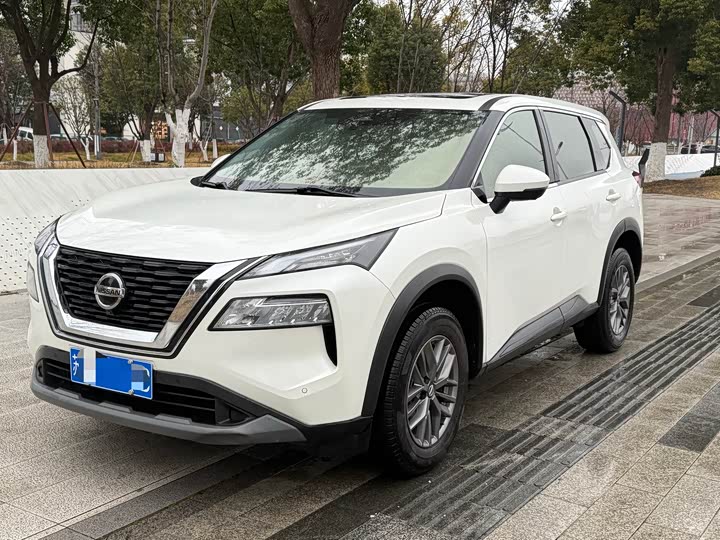 Фото 2 - Nissan X-Trail