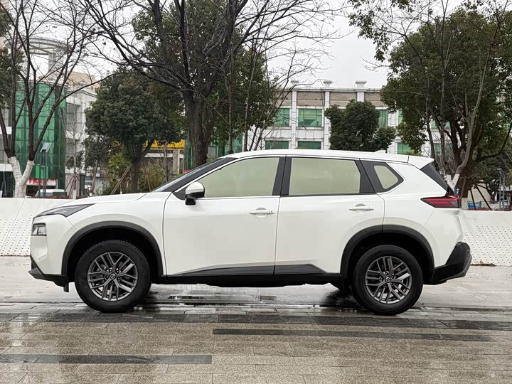 Фото 3 - Nissan X-Trail