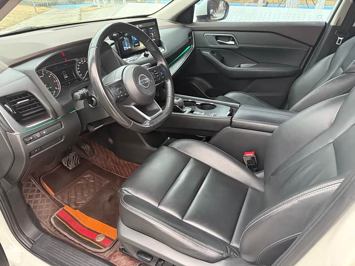 Фото 6 - Nissan X-Trail