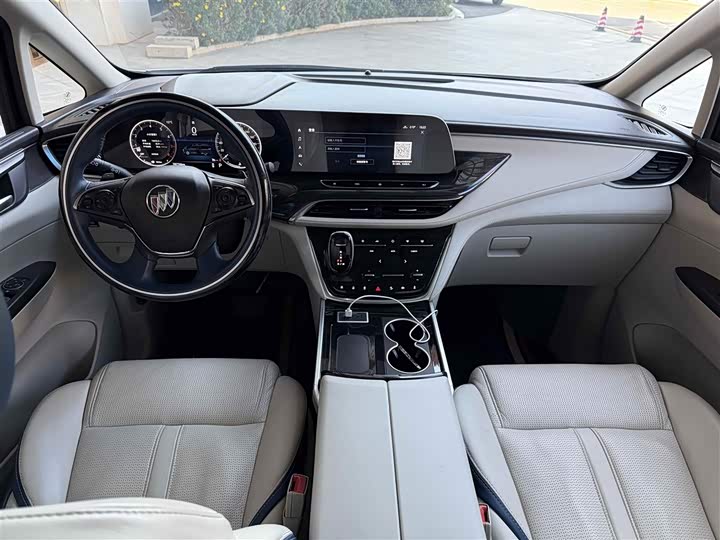 Фото 4 - Buick GL8 ES