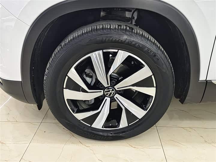 Фото 8 - Volkswagen Tayron