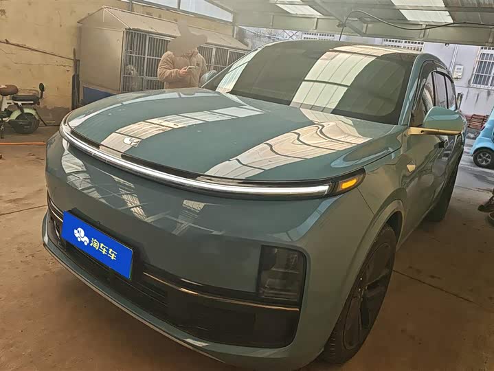 Фото 1 - LiXiang L8