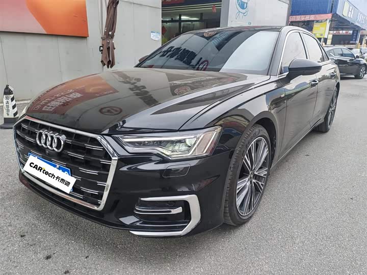 Фото 1 - Audi A6L