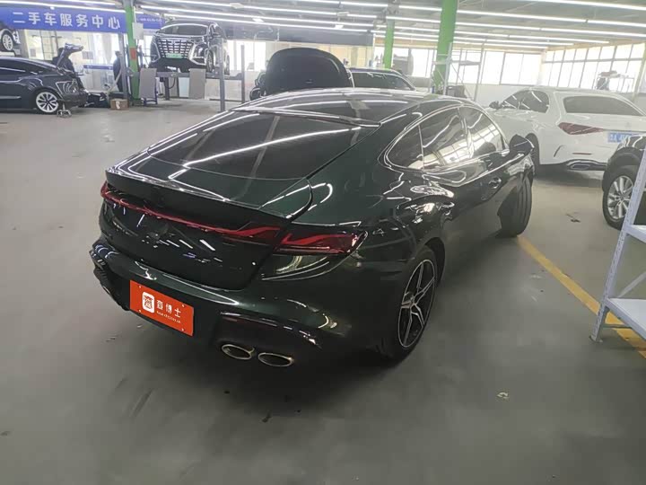 Фото 2 - MG Motor 7