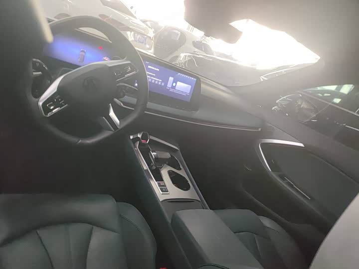 Фото 4 - MG Motor 7