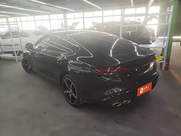 Фото 6 - MG Motor 7