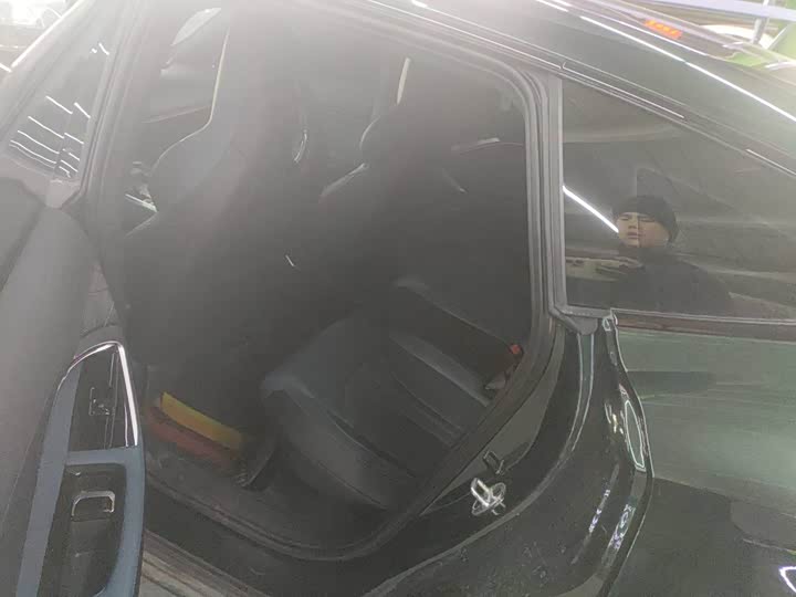 Фото 8 - MG Motor 7