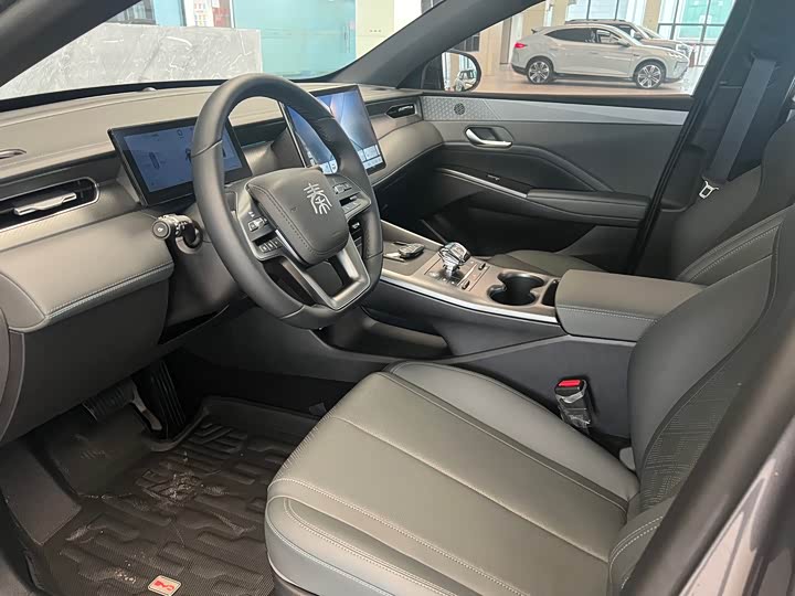 Фото 6 - BYD Qin Plus