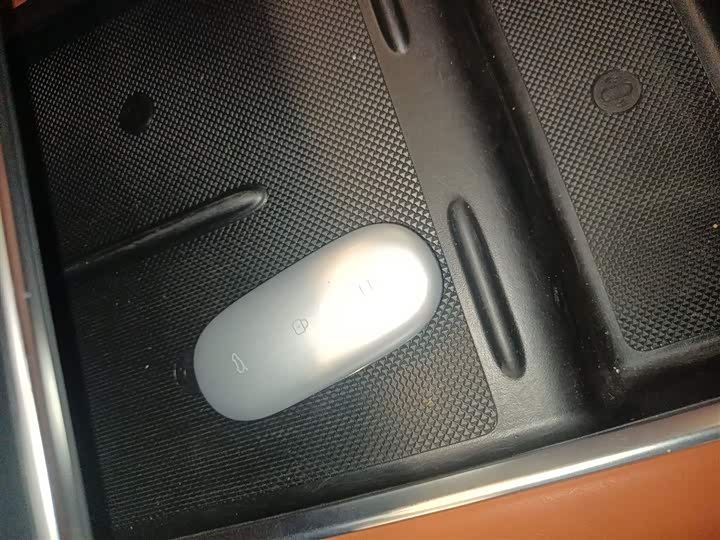 Фото 9 - LiXiang L9