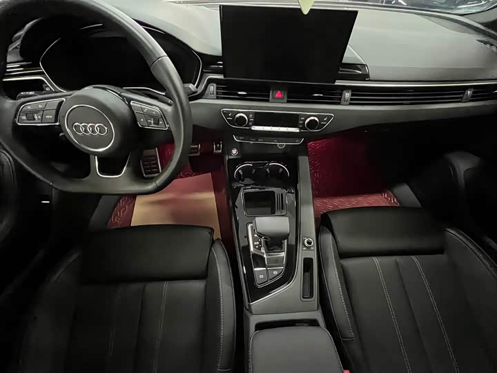 Фото 9 - Audi A4L