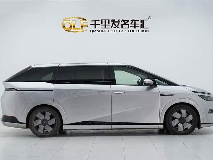 Фото 7 - XPeng X9