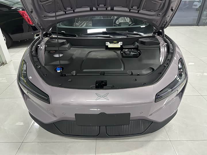 Фото 6 - XPeng Mona M03