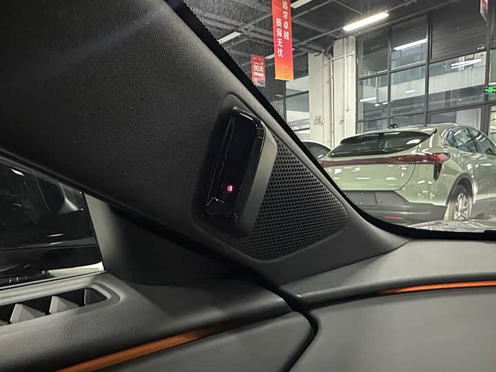 Фото 9 - XPeng Mona M03