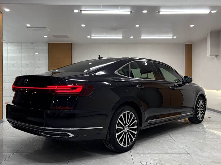 Фото 6 - Volkswagen Passat