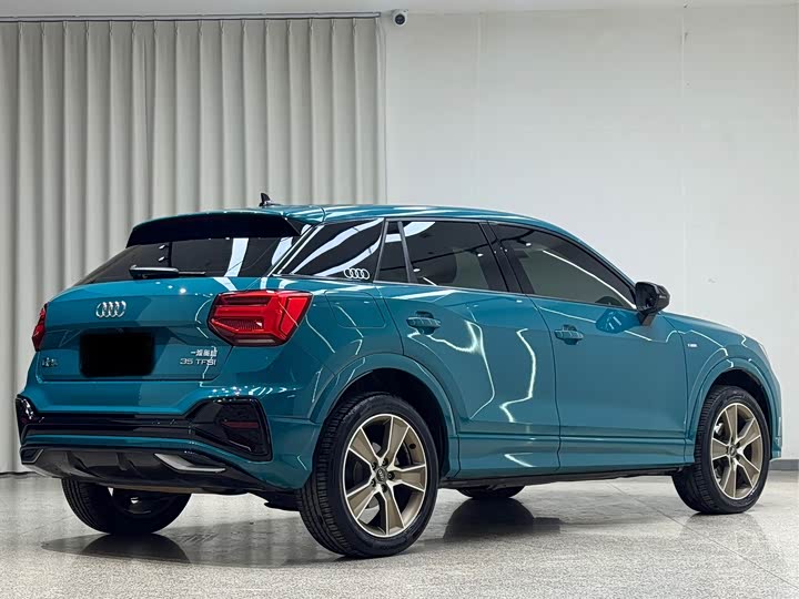Фото 5 - Audi Q2L