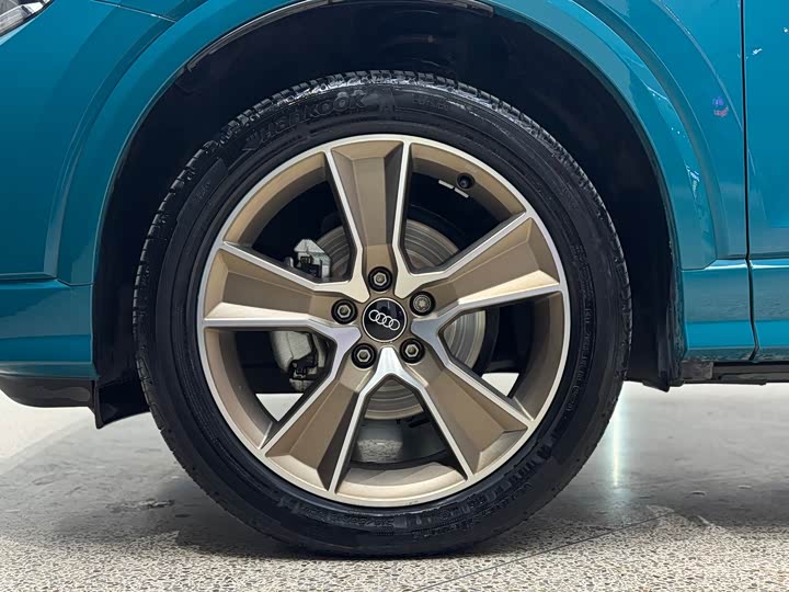 Фото 8 - Audi Q2L