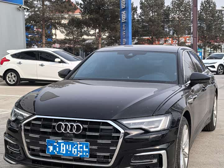 Фото 1 - Audi A6L