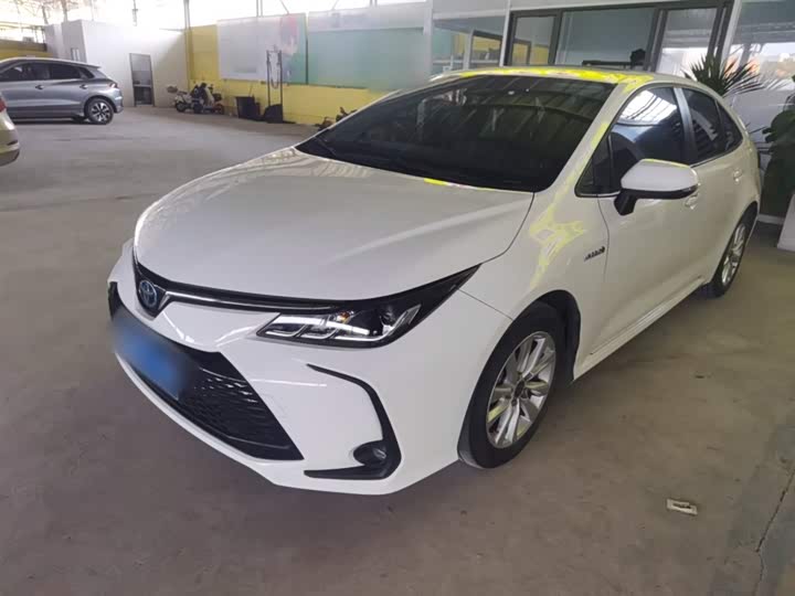 Фото 1 - Toyota Corolla