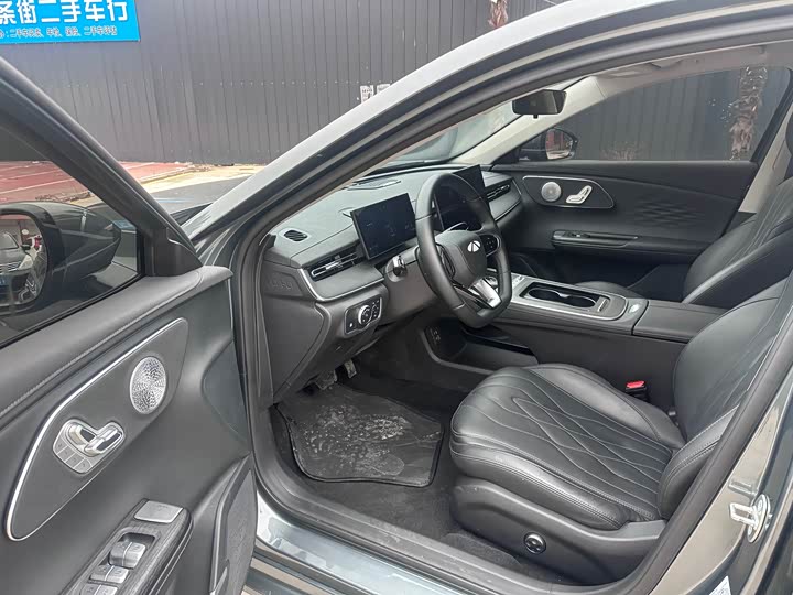 Фото 4 - Chery Fulwin A8L