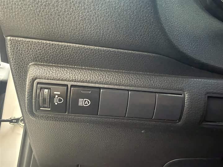 Фото 9 - Toyota Corolla