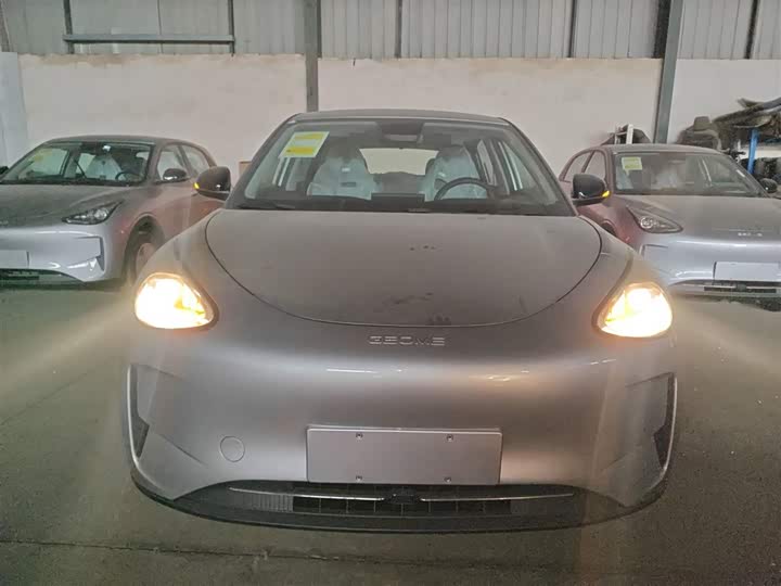 Фото 3 - Geely Galaxy Geome