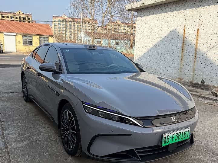 Фото 3 - BYD Han