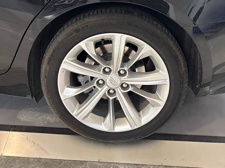 Фото 7 - Cadillac CT5