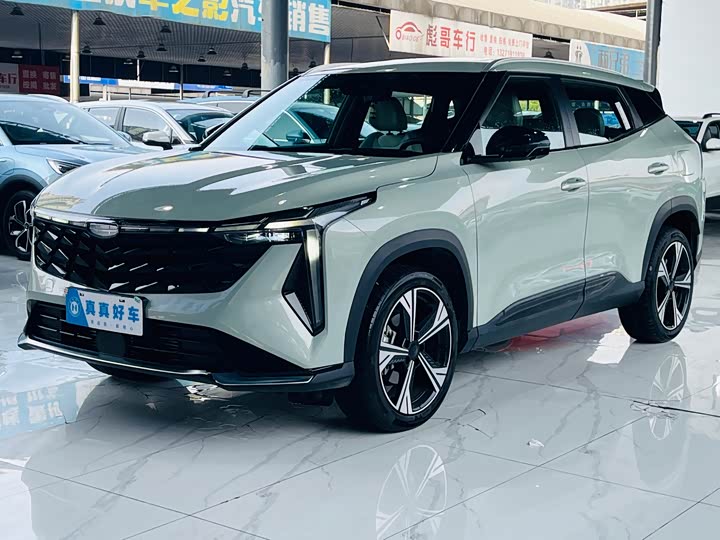 Фото 1 - Geely Atlas