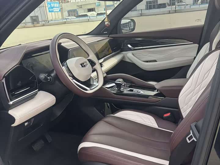 Фото 5 - Geely Monjaro