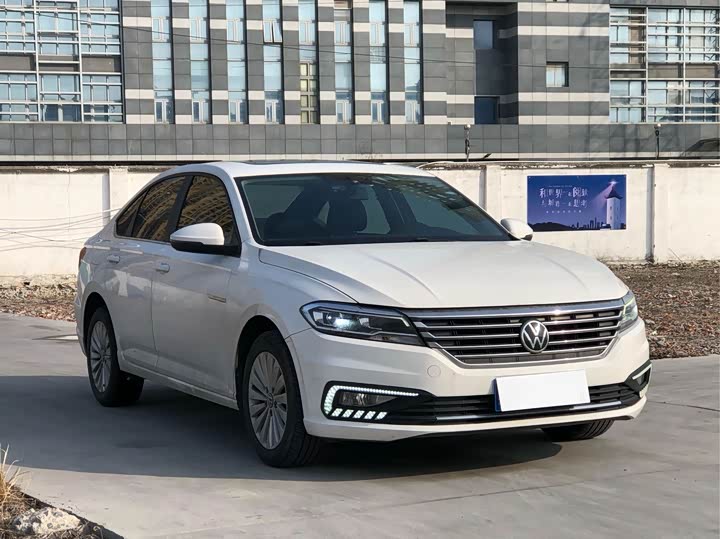 Фото 3 - Volkswagen Lavida