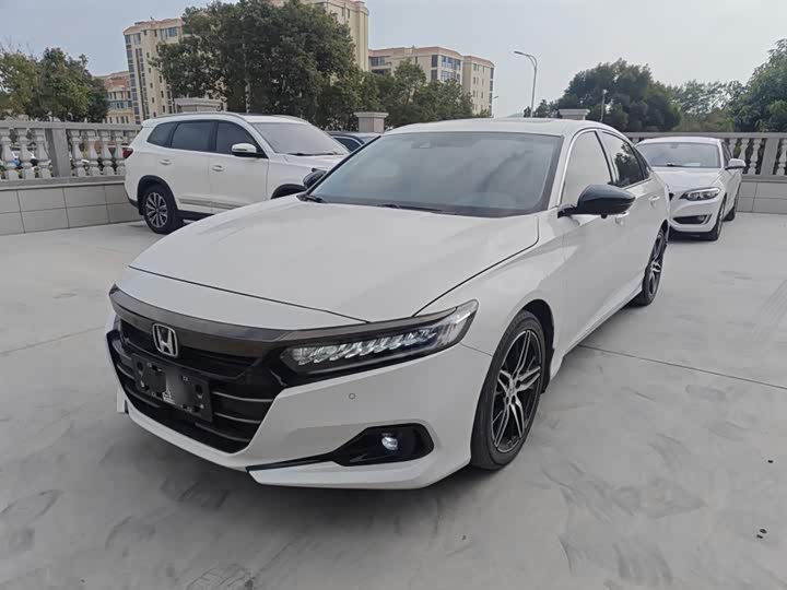 Фото 2 - Honda Accord