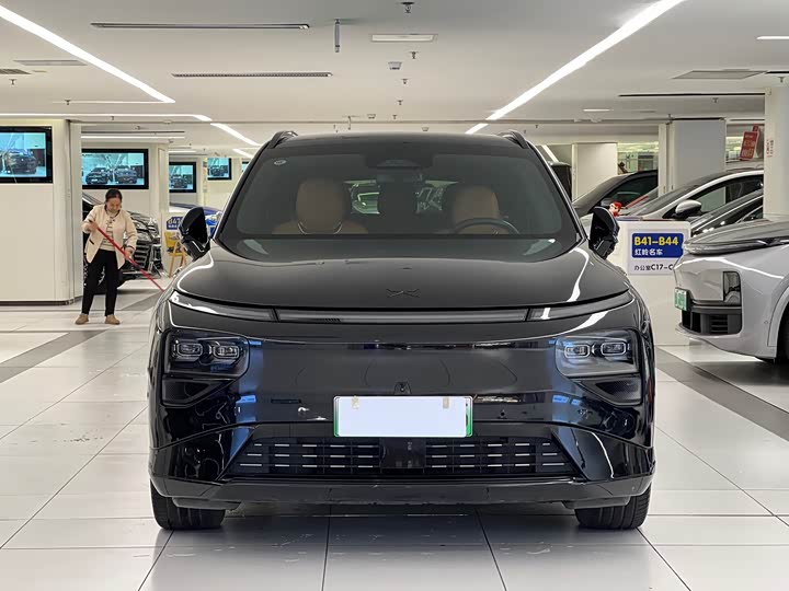 Фото 2 - XPeng G9