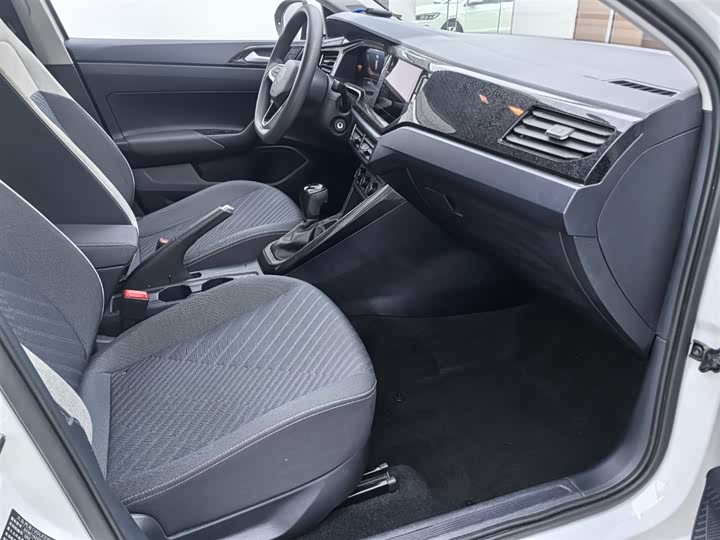 Фото 9 - Volkswagen Lavida