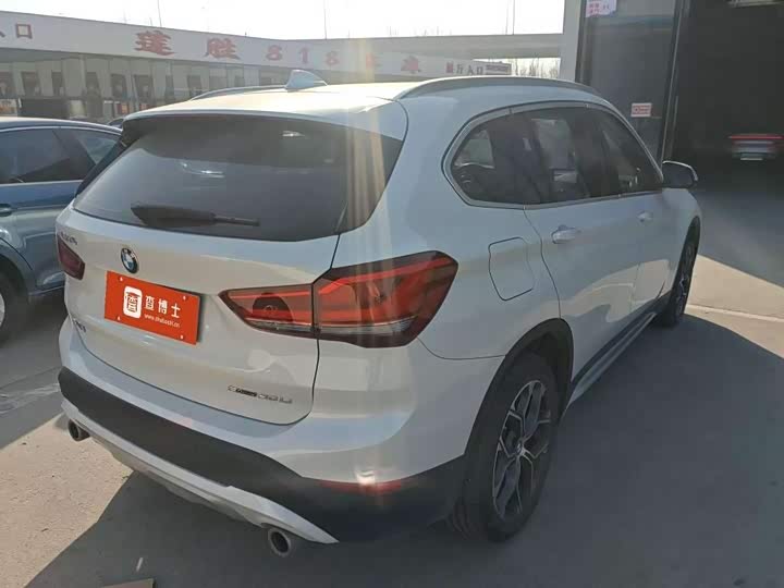 Фото 3 - BMW X1