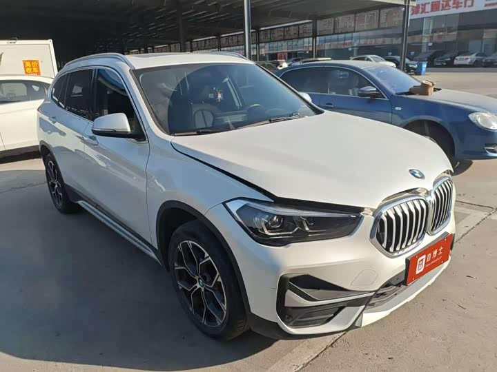 Фото 4 - BMW X1