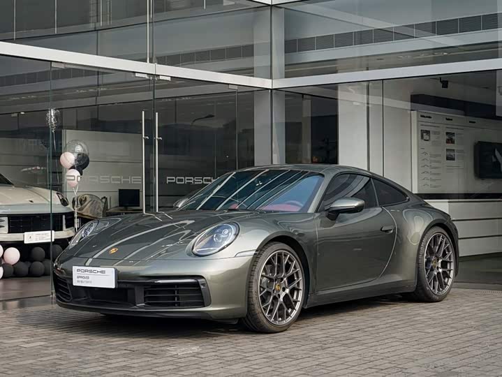 Фото 1 - Porsche 911