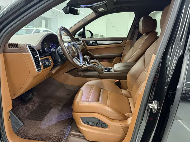 Фото 5 - Porsche Cayenne