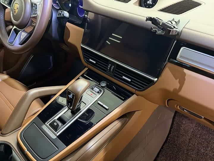 Фото 9 - Porsche Cayenne