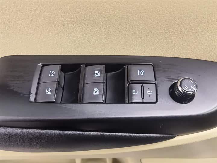 Фото 9 - Toyota Highlander