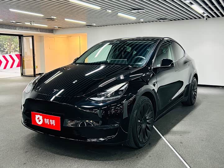 Фото 1 - Tesla Model Y