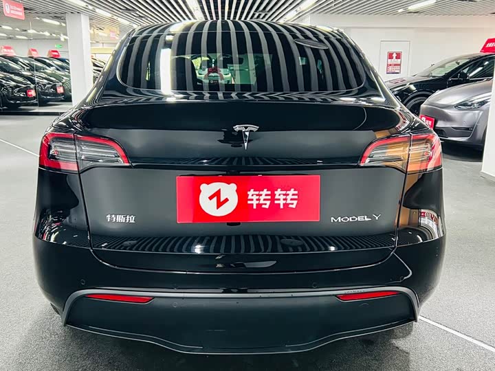 Фото 5 - Tesla Model Y