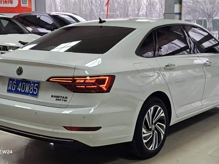 Фото 2 - Volkswagen Sagitar L