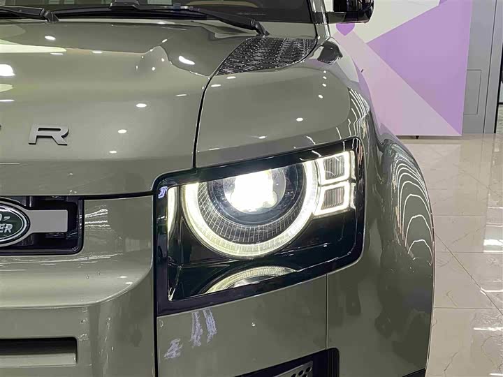 Фото 4 - Land Rover Defender