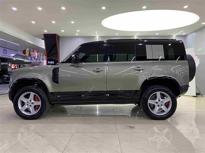 Фото 6 - Land Rover Defender