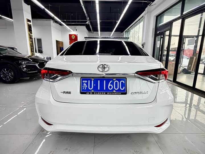 Фото 5 - Toyota Corolla